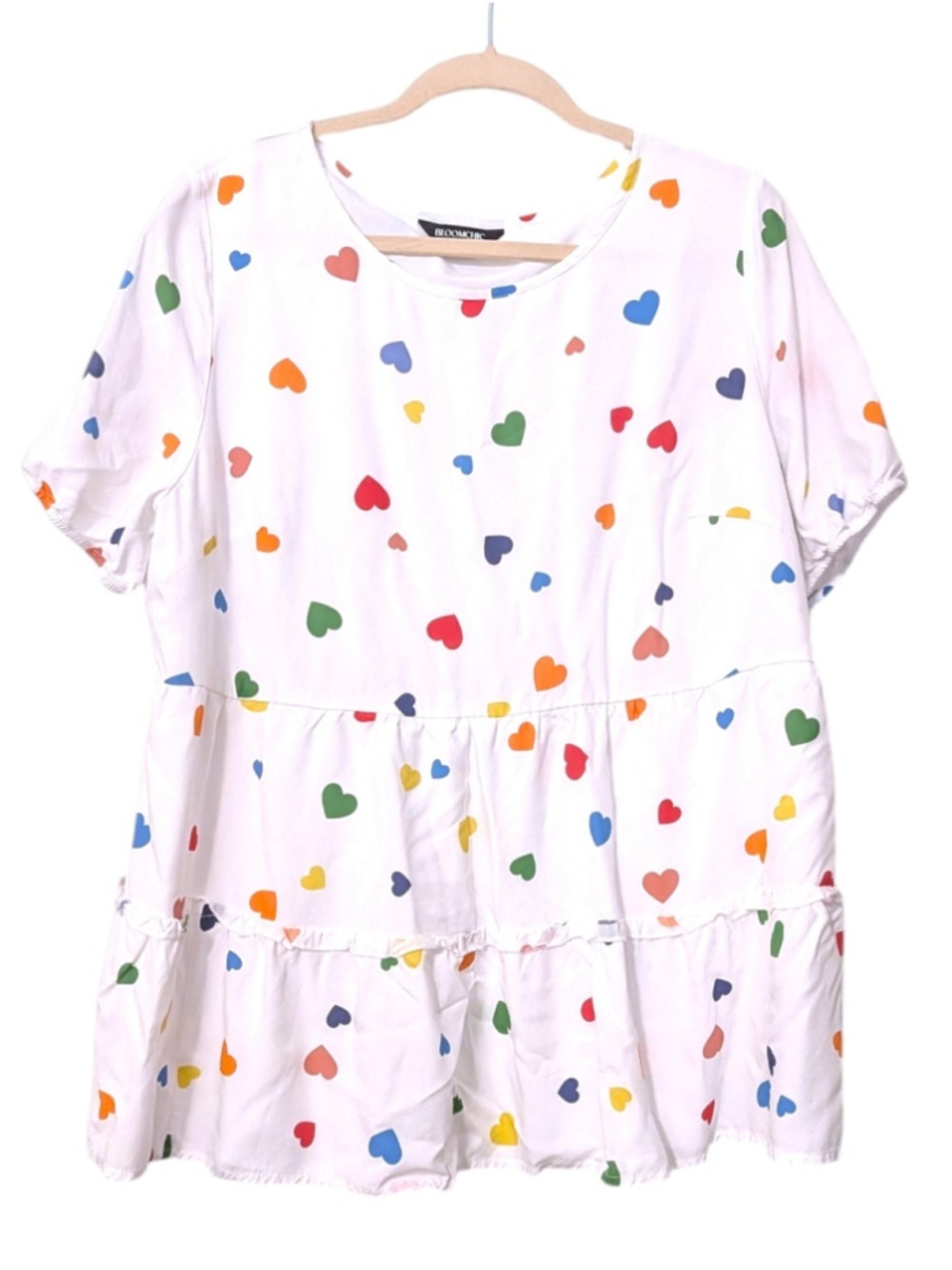 BloomChic White Multicolor Heart Print Top Size 14
